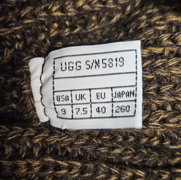 UGG Women's Classic Cardy Boots, Chocolate, US Sz 9 - Picture 10 of 16